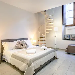  Appartamento Duomo Confort Italia