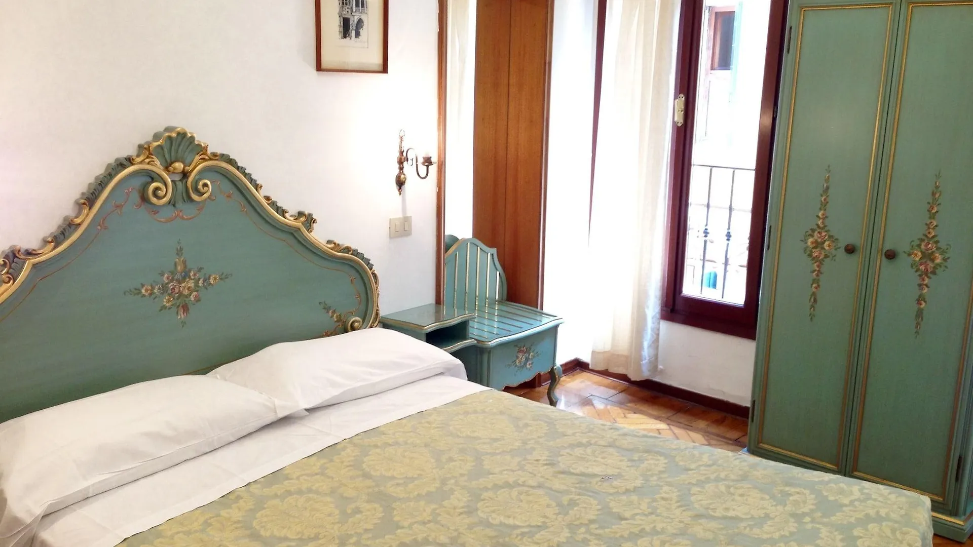 Hotel Serenissima Βενετία 2*,